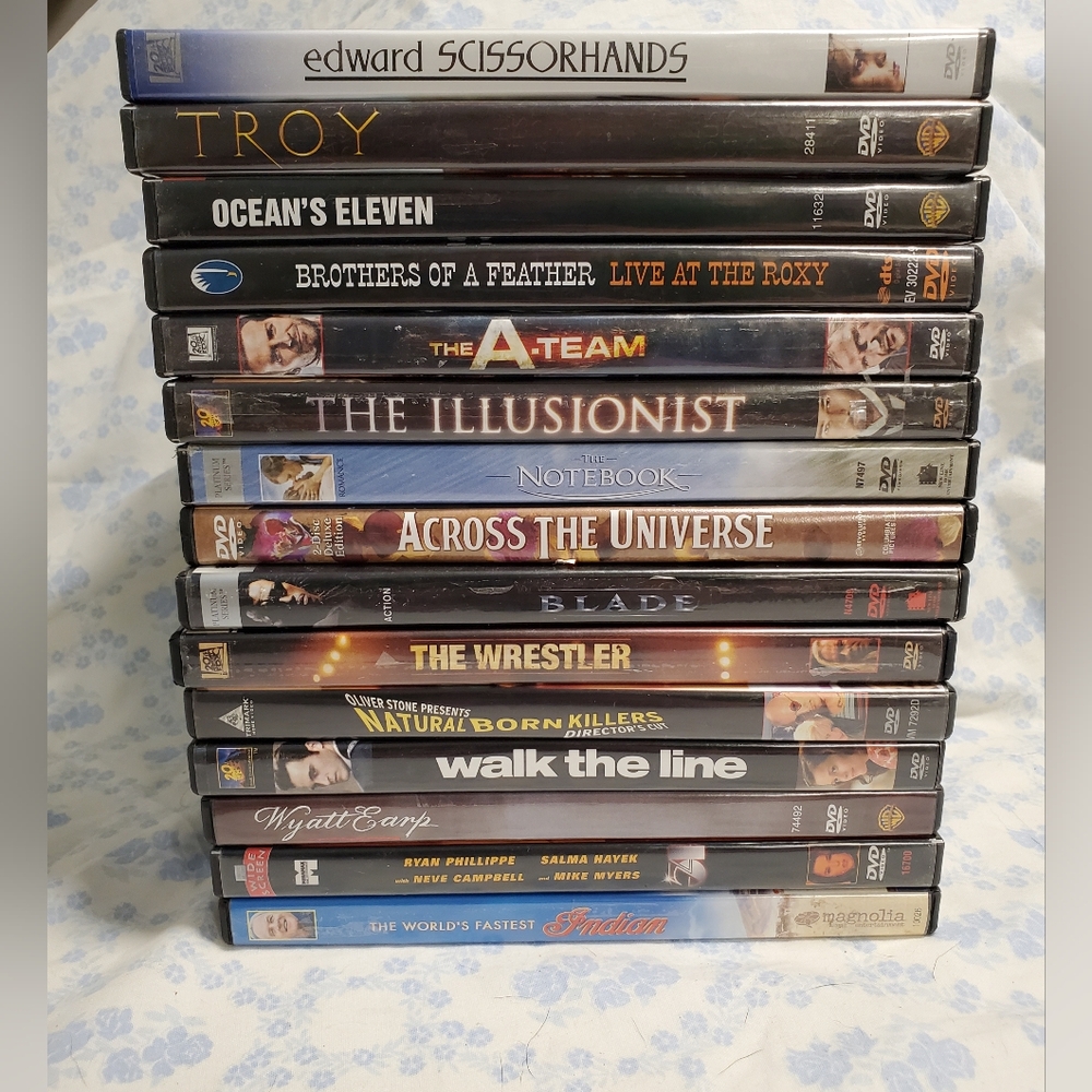 LOT of 15 Classic Action Drama Romance DVDs Movies Brad Pitt Johnny Depp
